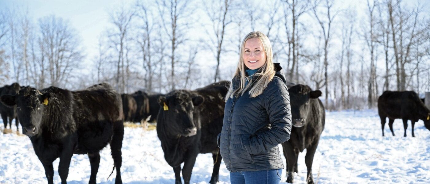 Karli Reimer, de CIC, milite pour l’industrie bovine, parce que « l’élevage du bétail au Canada est en fait un atout pour notre environnement ».