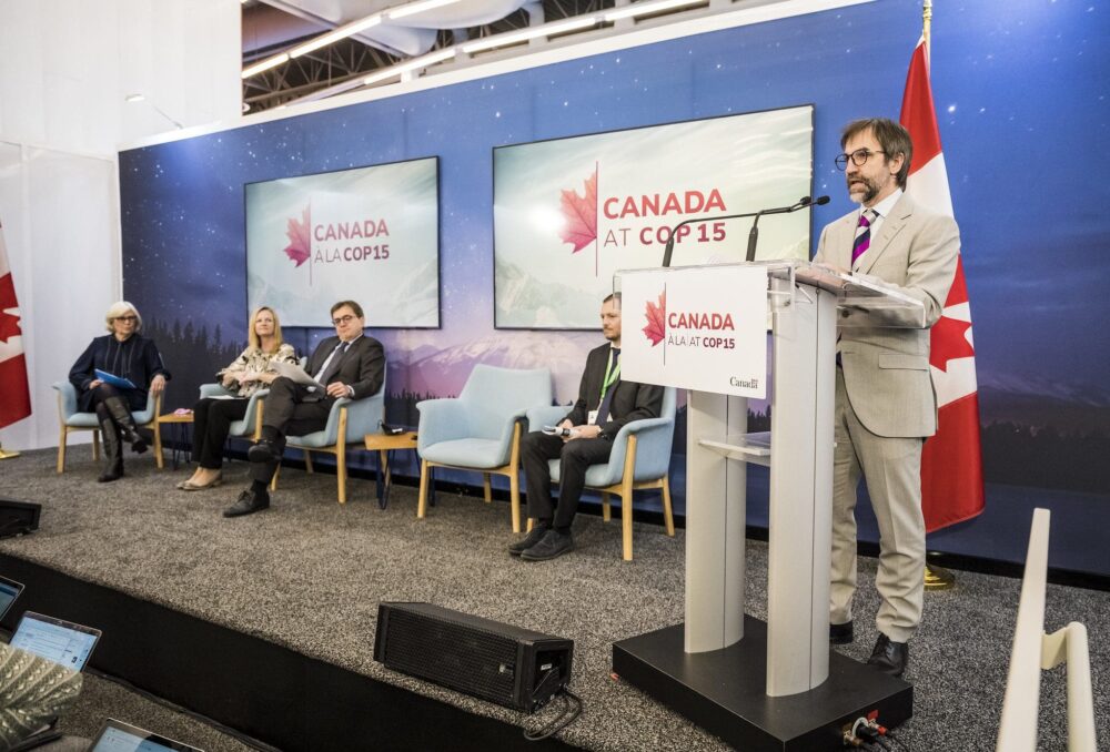Le ministre de l'Environnement et du Changement climatique, Steven Guilbeault, s'exprimant lors de la COP15 à Montréal. 