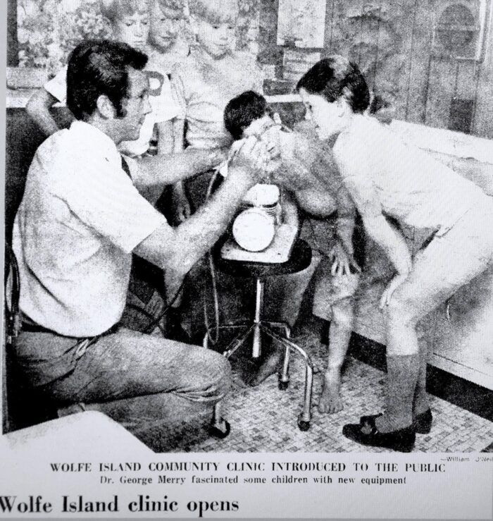 George Merry a ouvert la Wolfe Island Medical Clinic en 1972 dans une petite remorque sur sa propriété