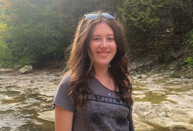 Mairead McEwan Hosken du Centre d’excellence des milieux humides du marais Luther remporte la bourse d’études Canards Illimités Canada